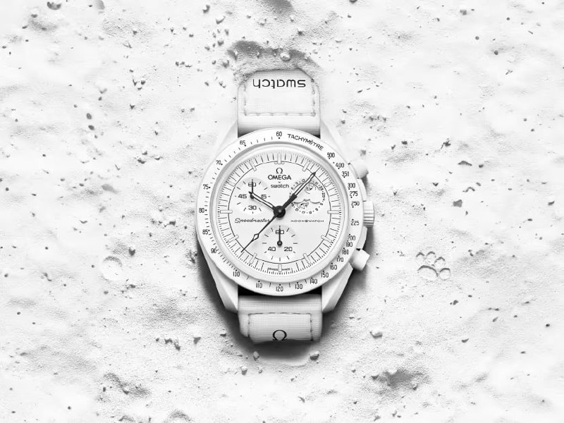 Omega x Swatch MoonSwatch 'Snoopy' Mission to the Moonphase (White)